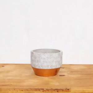 Vaso concreto gold geométrico P  (L15xA11xP15 cm)